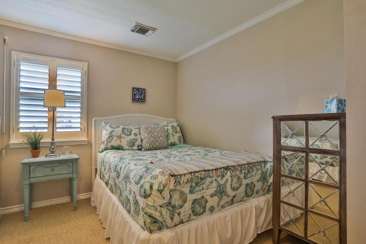 Bayside Bliss Villa Crystal Beach Luaran gambar